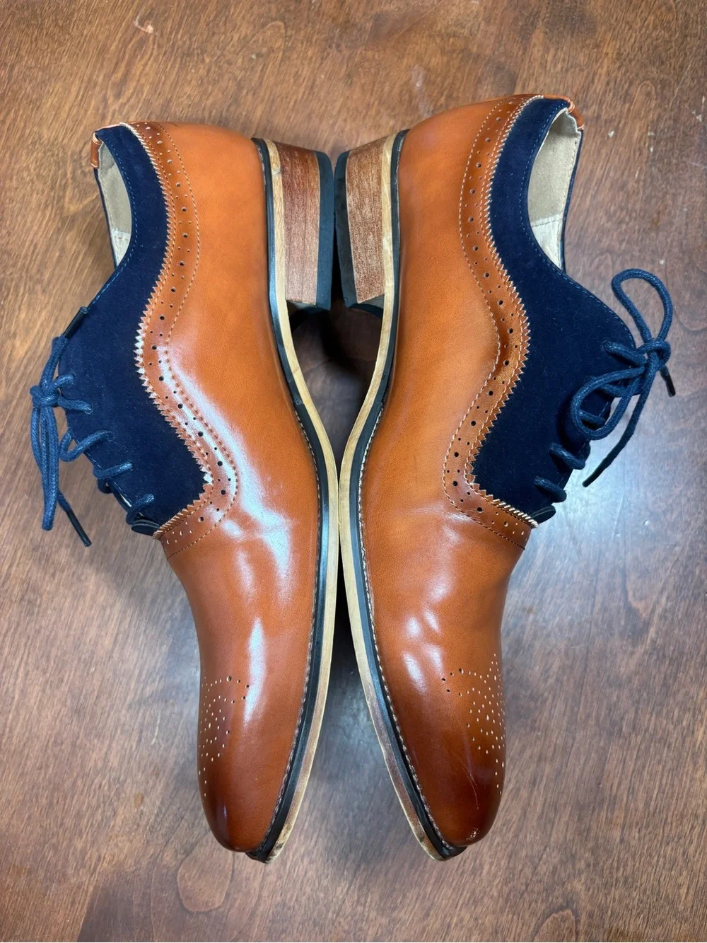 Gino Vitale Two-Tone Brown & Navy Oxfords (Size 9)